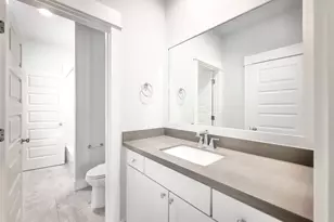1602 Westside Gardens Ln, Houston, TX 77055 - Photo 19