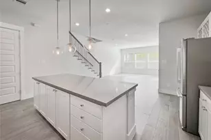 1602 Westside Gardens Ln, Houston, TX 77055 - Photo 7