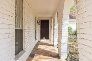 11006 Wickersham Ln, Houston, TX 77042 - Photo 3