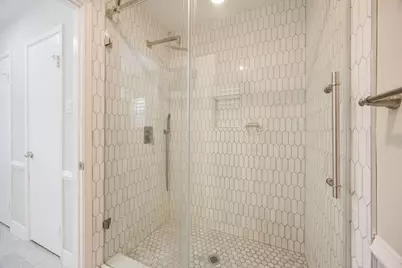 11006 Wickersham Lane, Houston, TX 77042 - Photo 15