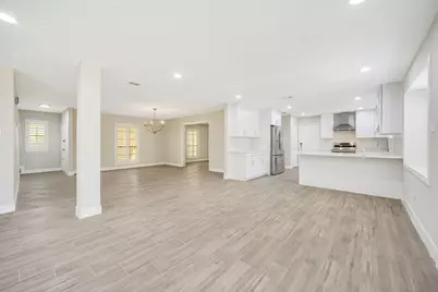 11006 Wickersham Lane, Houston, TX 77042 - Photo 7