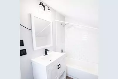 4630 Woodside St #3, Houston, TX 77023 - Photo 5