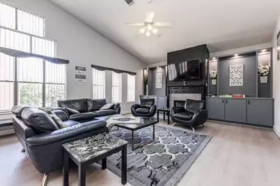 9715 Riddlewood Lane, Houston, TX 77025 - Photo 13