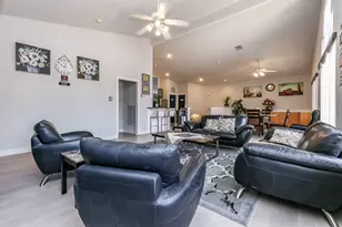 9715 Riddlewood Ln, Houston, TX 77025 - Photo 15