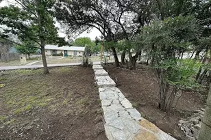 615 Tanglewood Ln, Kerrville, TX 78028 - Photo 5