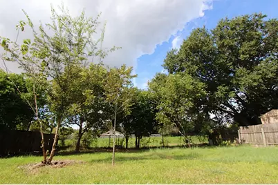 4904 Ripple Creek Drive, Baytown, TX 77521 - Photo 13