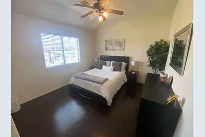 3209 Clearview Circle, Houston, TX 77025 - Photo 9