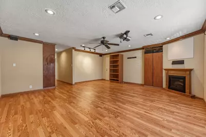 5211 Court Road, Houston, TX 77053 - Photo 11