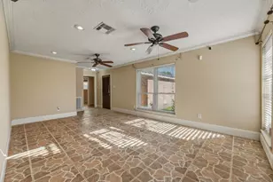 5211 Court Rd, Houston, TX 77053 - Photo 5