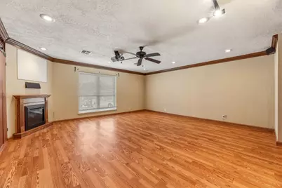 5211 Court Road, Houston, TX 77053 - Photo 13