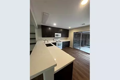 8807 Belle Glen Drive, Houston, TX 77099 - Photo 5