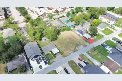 8224 Cannon Street, Houston, TX 77051 - Photo 9