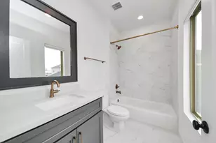 615 Oakley St, Houston, TX 77006 - Photo 35