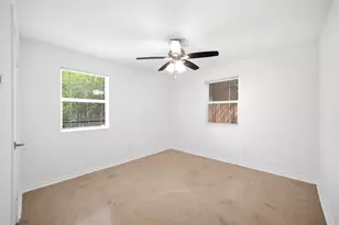 217 E 12th St, Houston, TX 77008 - Photo 9