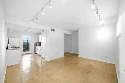 217 E 12th Street #3, Houston, TX 77008 - Photo 5