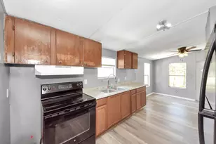 14009 Rustic Ln, Conroe, TX 77306 - Photo 11