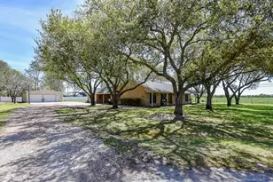 2719 Vail St, Rosenberg, TX 77471 - Photo 3