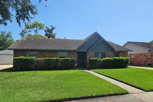 1113 E Amherst Ln, Deer Park, TX 77536 - Photo 1