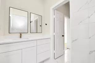 8025 Peachtree St, Houston, TX 77016 - Photo 23