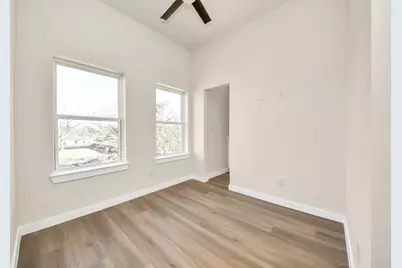 8025 Peachtree Street #D, Houston, TX 77016 - Photo 25