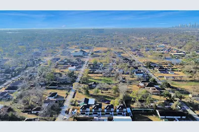 8025 Peachtree Street #D, Houston, TX 77016 - Photo 37