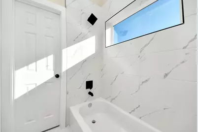 8025 Peachtree Street #D, Houston, TX 77016 - Photo 29