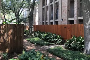 4647 Wild Indigo St, Houston, TX 77027 - Photo 3