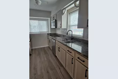 437 Bendwood Drive, Houston, TX 77024 - Photo 3
