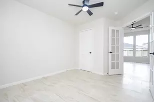 1422 Township Ct, Rosenberg, TX 77471 - Photo 9