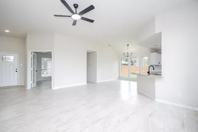 1422 Township Court, Rosenberg, TX 77471 - Photo 7