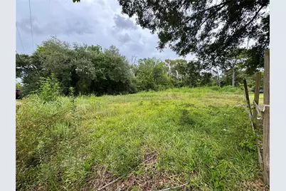 102 S Willow Street, Texas City, TX 77591 - Photo 9