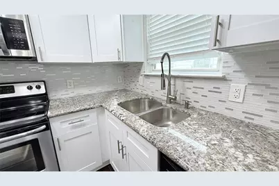 2617 Redfish Drive, Texas City, TX 77591 - Photo 9