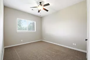 18840 Serene Water Dr, Montgomery, TX 77356 - Photo 31