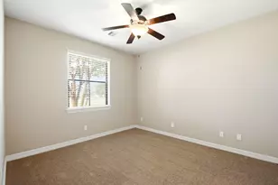 18840 Serene Water Dr, Montgomery, TX 77356 - Photo 25