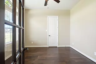 18840 Serene Water Dr, Montgomery, TX 77356 - Photo 13