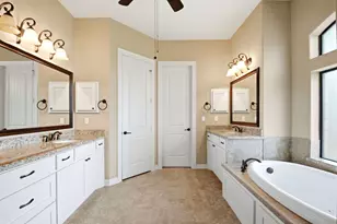 18840 Serene Water Dr, Montgomery, TX 77356 - Photo 19