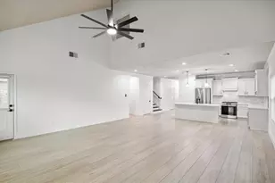 2732 Rogliano Ln, League City, TX 77573 - Photo 11