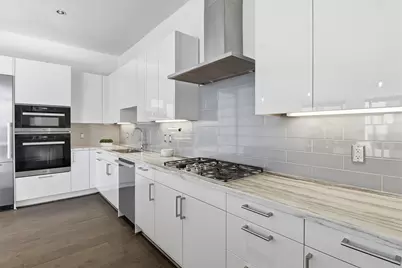 1409 Post Oak Boulevard #2004, Houston, TX 77056 - Photo 11