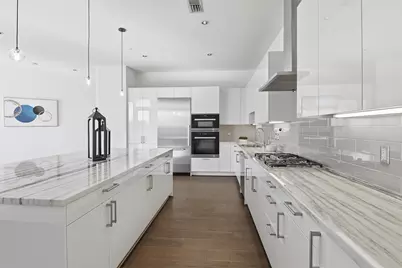 1409 Post Oak Boulevard #2004, Houston, TX 77056 - Photo 9