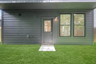 1275 Dewalt St, Houston, TX 77088 - Photo 39