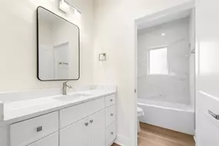 1275 Dewalt St, Houston, TX 77088 - Photo 27