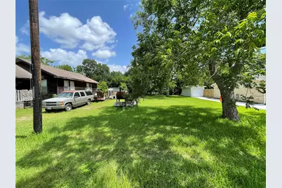 408 Bay Oaks Drive, La Porte, TX 77571 - Photo 3