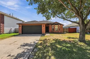3910 Ridge Canyon Rd, Baytown, TX 77521 - Photo 1