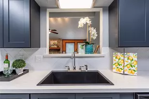 320 Creek Bend Dr, League City, TX 77573 - Photo 13