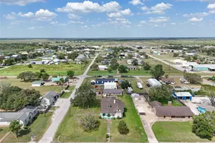 570 Wightman St, Matagorda, TX 77457 - Photo 29