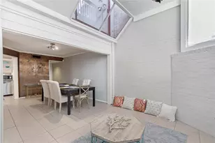 3022 Baldwin St, Houston, TX 77006 - Photo 3