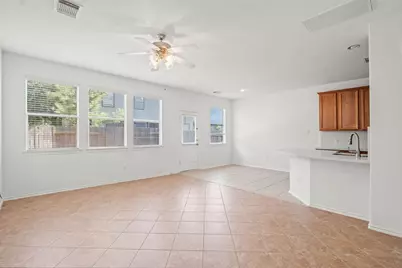 35 Wickerdale Place, The Woodlands, TX 77382 - Photo 5