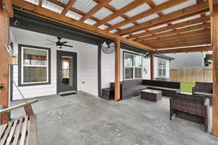 30250 Kingston Heath Dr, Cleveland, TX 77327 - Photo 3