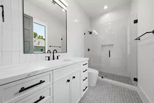 906 Bayland Ave, Houston, TX 77009 - Photo 31