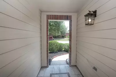 2753 Foster Hill Drive E, Houston, TX 77345 - Photo 7